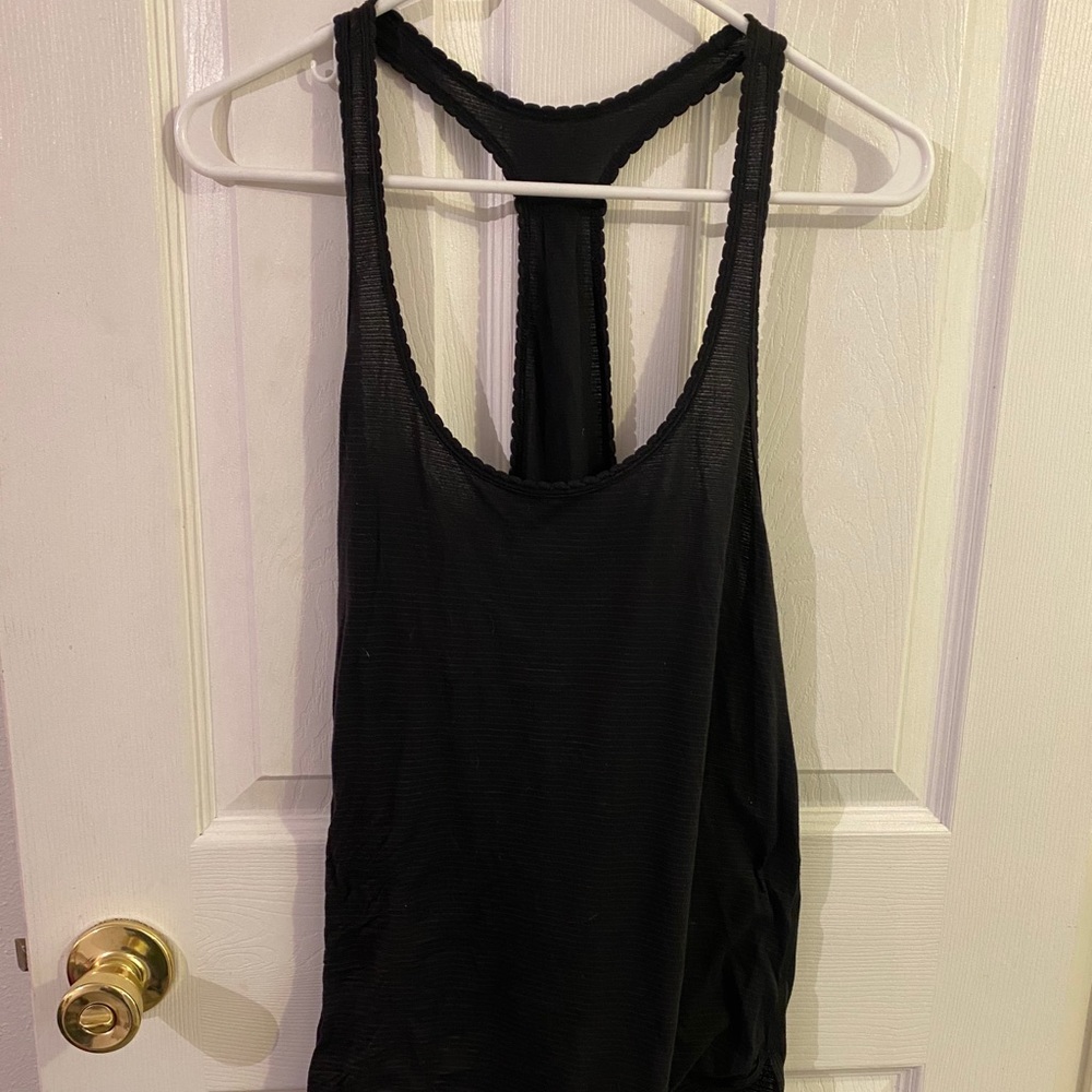 Lululemon tank